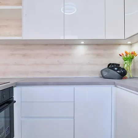 Queen Διαμέρισμα *