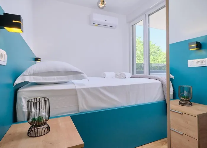 Queen Apartment